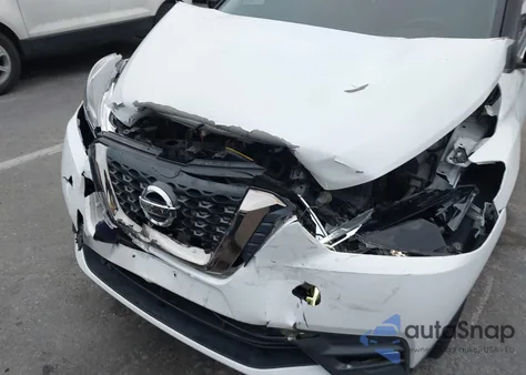 2019 Nissan Kicks Sr из США, поврежденный, VIN 3N1CP5CU7KL519723